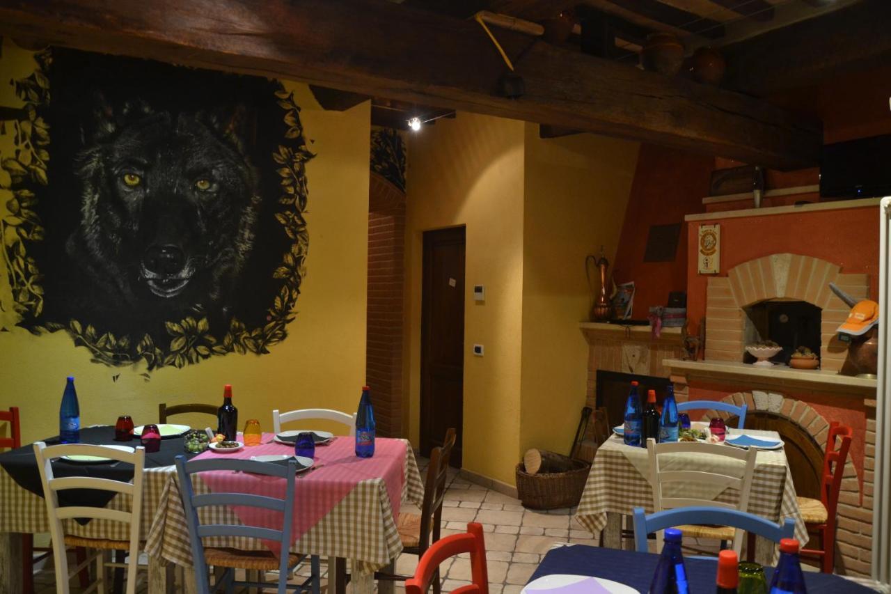 Il Borgo Del Lupo Villa Sarteano Exterior photo